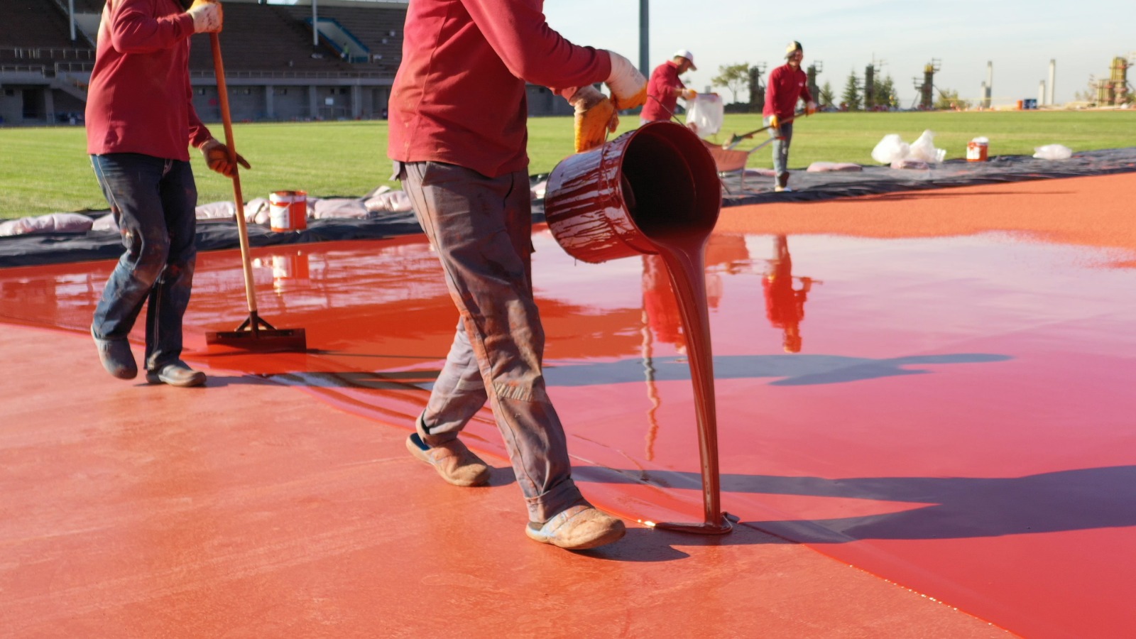 OUTDOOR SELF LEVELLING