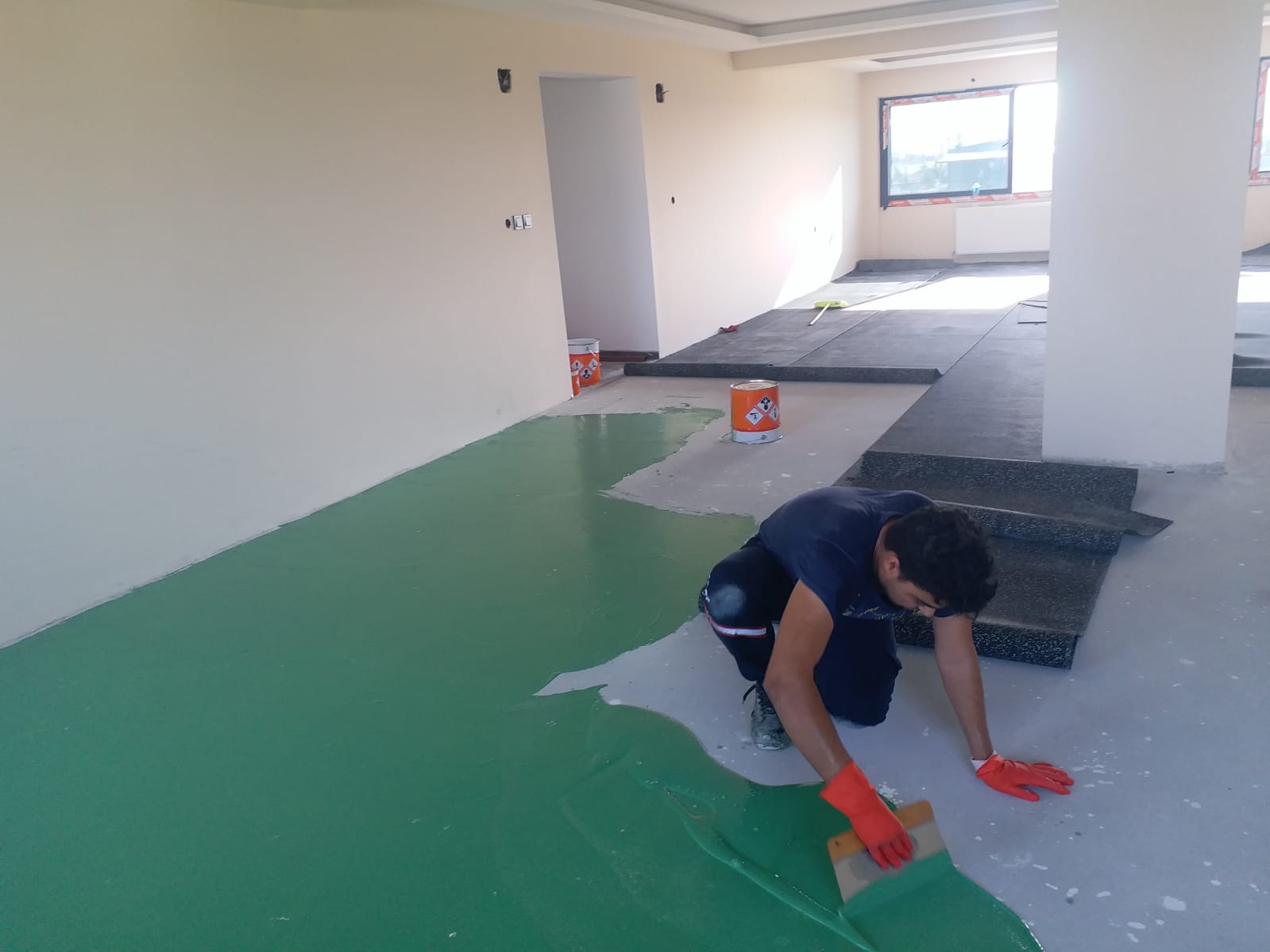 POLİÜRETAN EKO YAPIŞTIRICI